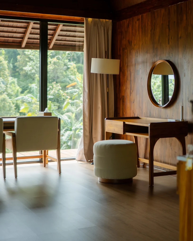 Villa lounge with jungle view